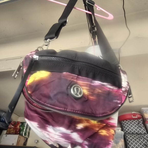 Lululemon Athletica Black Crossbody Bag Sleek and Functional
